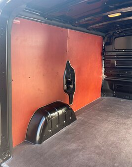 Renault Trafic L1 Laadruimte bekleding + side-bars