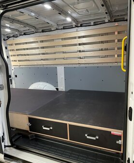 VW Crafter L3 bodembakken + lat om lat betimmering