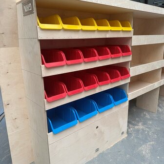 Voorraad nr. 340: Linkerzijde stelling met bakken en legbord gedeelte Custom L2 2012-2023