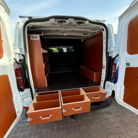 VW Transporter L2 DC T7