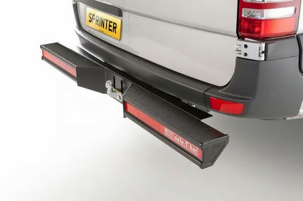 Safe-bumper met  ge&iuml;ntegreerde trekhaak