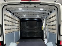 Lat om lat bekleding alleen bovenzijde links en rechts Crafter L3H2 + L3H3