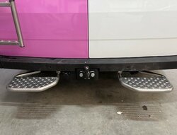 RVS Equinox opstap Renault Master ('24>) links en rechts, trekhaak Brink 40149